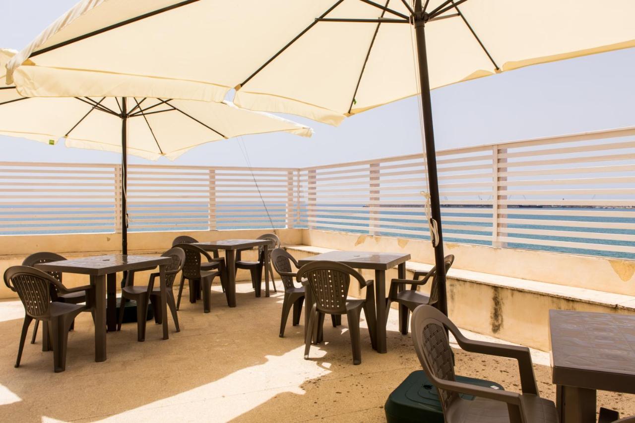 Sea Beach Pozzallo Buitenkant foto