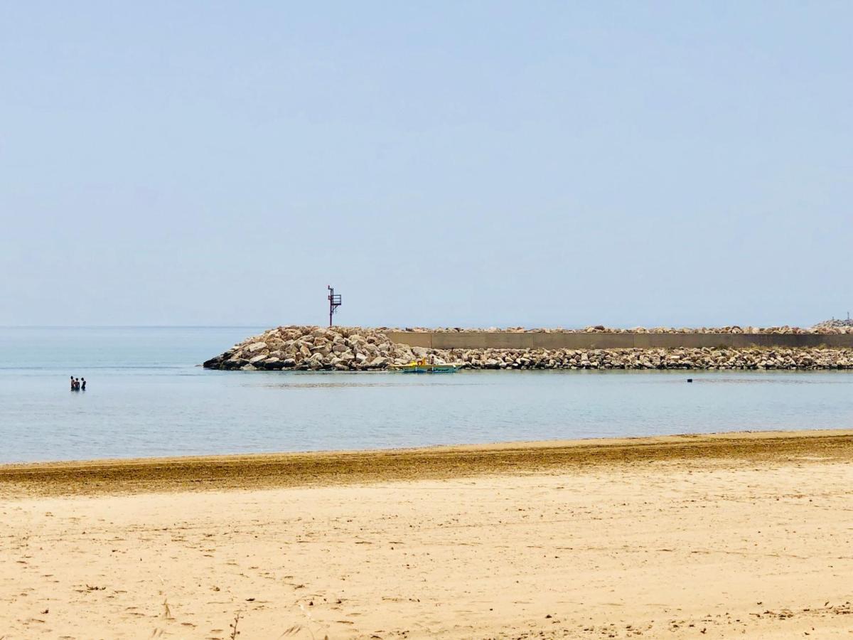 Sea Beach Pozzallo Buitenkant foto